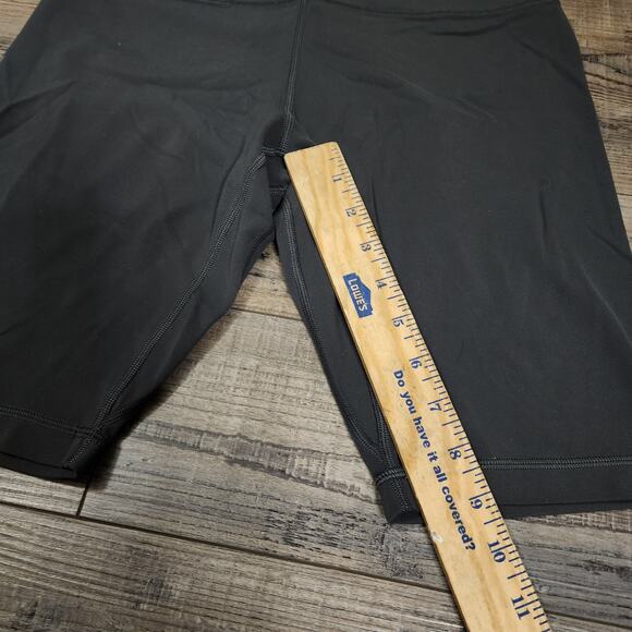 Lululemon Athletica shorts Gray no tags high rise 26in. Waist 2252 - Picture 2 of 6